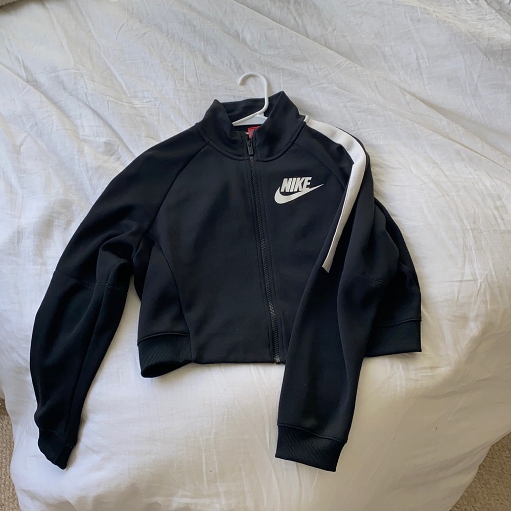 Cropped Nike zip-up